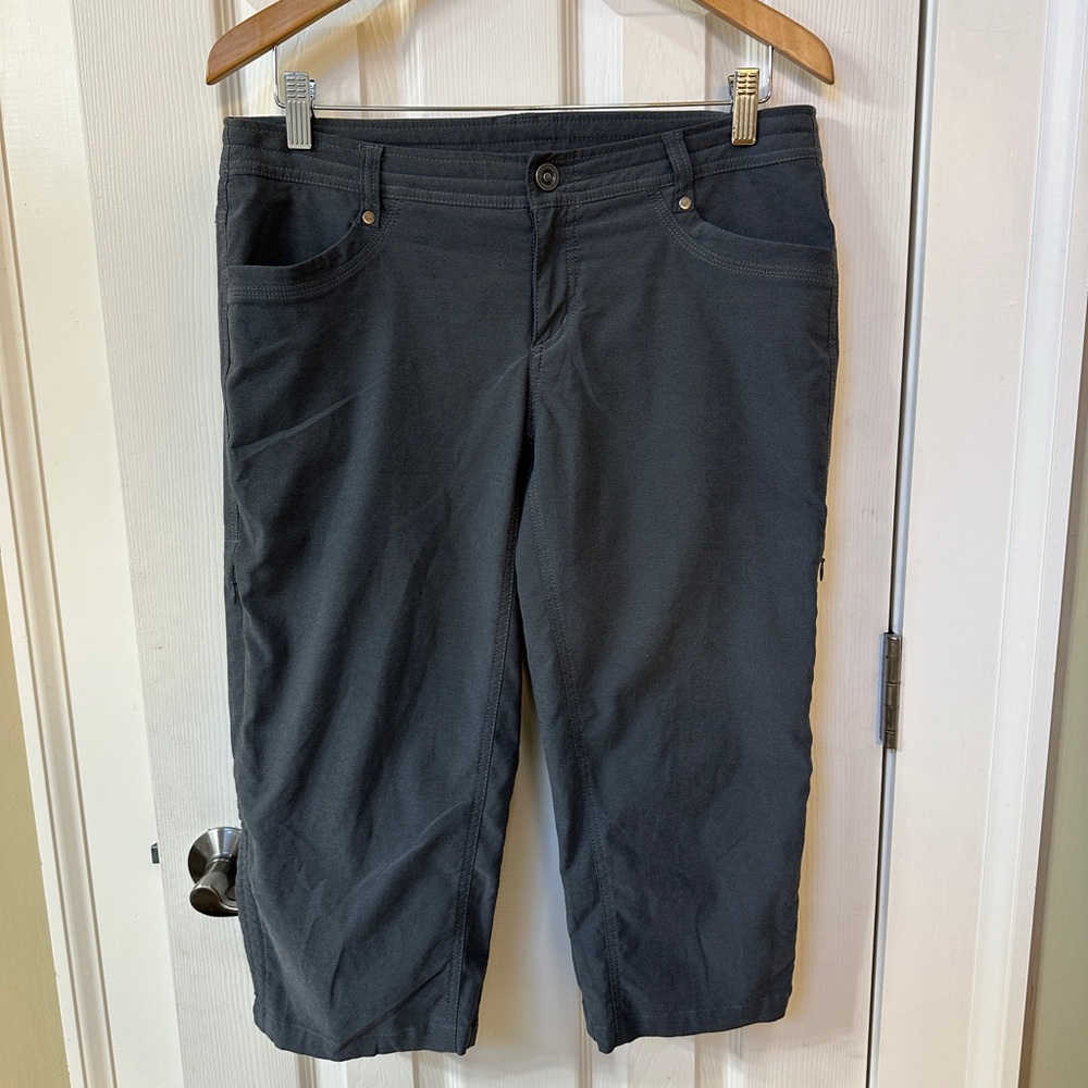 KUHL Women's Capri Pants Outdoor Utility Rugged Hiking Camping Trail Sporty 8
